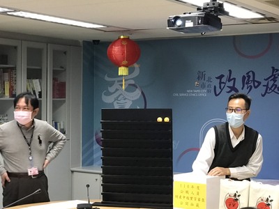 左為周輝勝、右為副座許茂吉