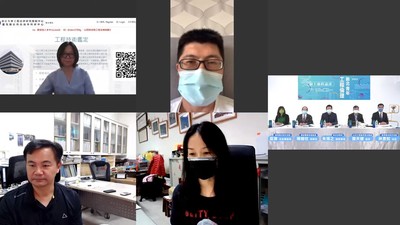 學校代表(由左至右：主持人淡江大學范素玲主任、高雄科大王裕仁教授、雲林科大李宏仁教授、瑞芳高工趙雅靜主任)