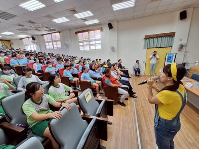 現場學生熱情參與說故事活動